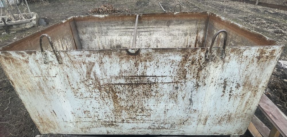 Продам двухкубовый бак