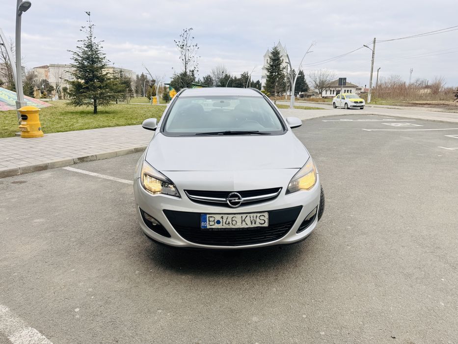 Opel Astra J SportsTourer Euro6 1.6Cdti