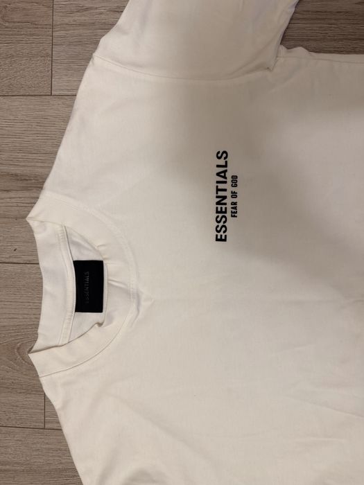 Tricou essentials