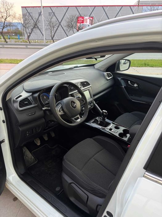 Renault Kadjar 1.5 DCI, Напълно обслужен, 2 комплекта гуми, гаражен