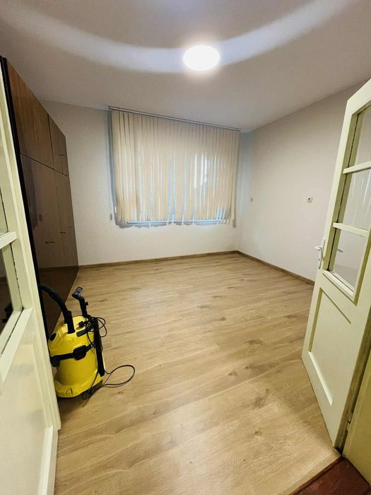 Дава се под наем Тристаен апартамент в Казанлък - 70 кв.м за 244.8 € - Снимка #5