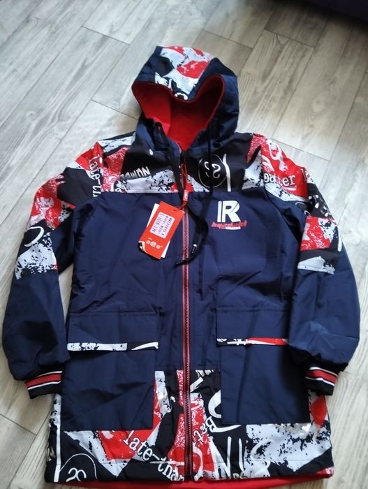 Куртки разные новые
