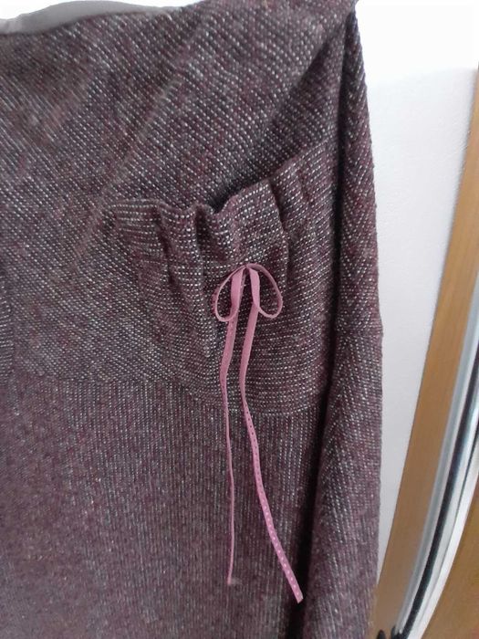 Fustă 100% lână, mărime 44