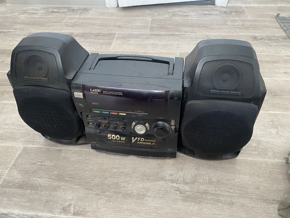 Магнитофон кассетный