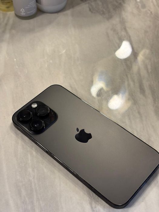 Продам айфон 14 Про Макс