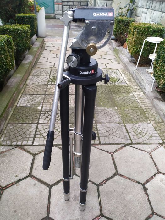 Профи тежкотоварен фото- видео статив QuickSet гр. Асеновград • OLX.bg