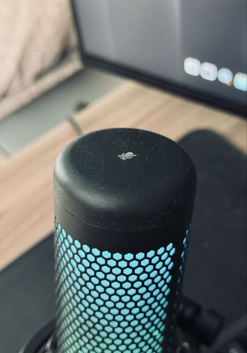 Микрофон HyperX Quadcast S