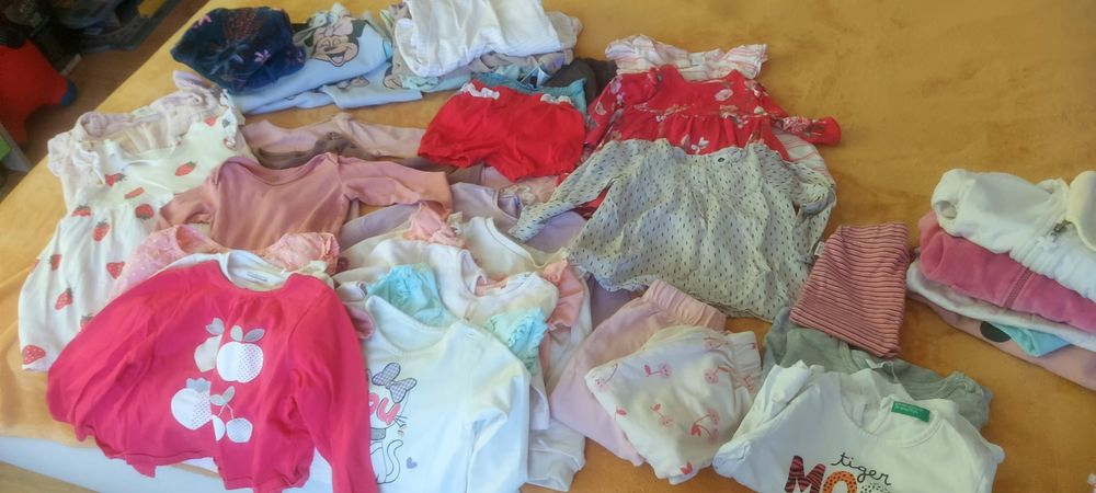 Lot fetițe mărimea 80