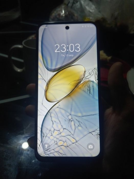 Телефон Tehno spark