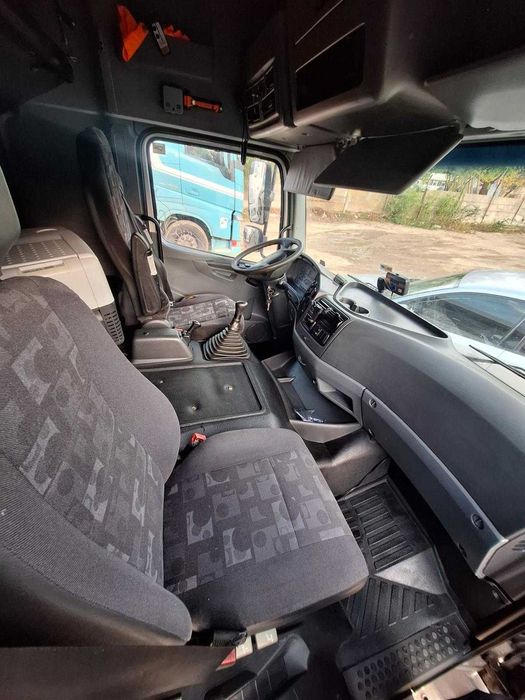 Mercedes-Benz Atego 824 + Kuvvelti SK50 -> Transportor Auto 5 pozitii