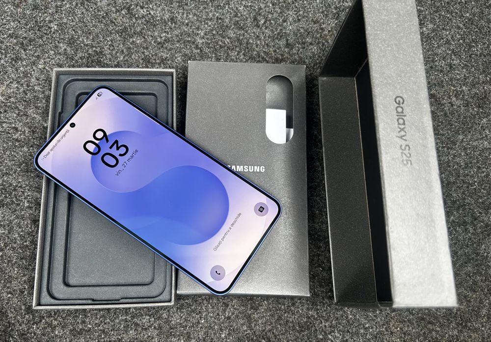 Samsung S25, in garantie, ca NOU