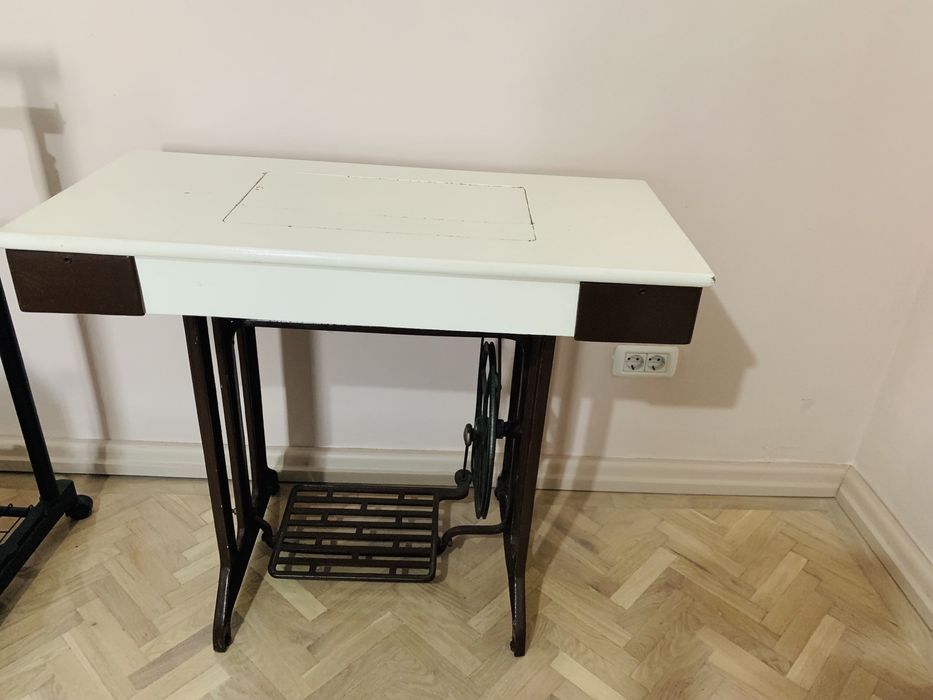 Mașina de cusut manuala stare excelenta