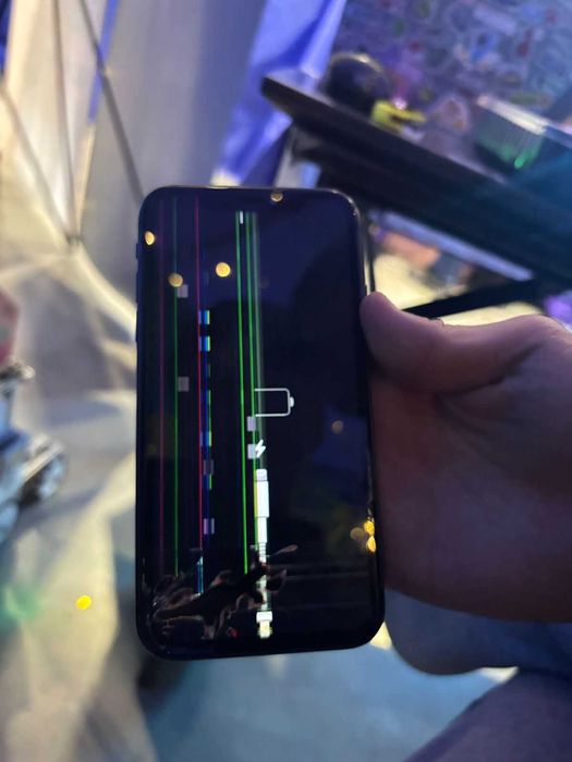 Айфон 11 128гб 100акб экран сломан