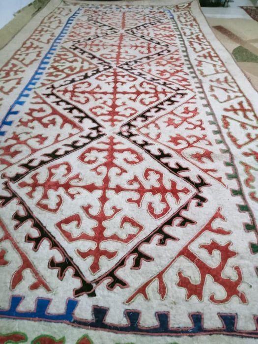 Текемет қолдан басылған