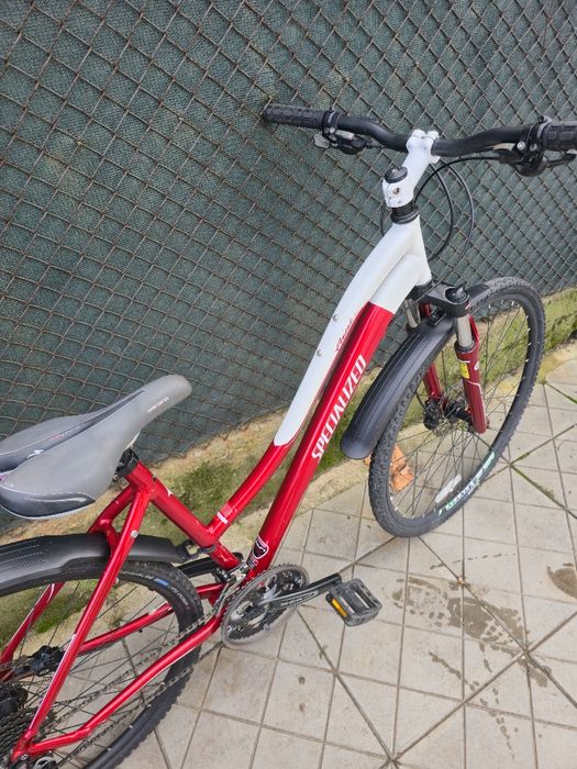 SPECIALIZED ariel Дамски 28 цола 3х8 скорости Обслужен Хидравлични дис