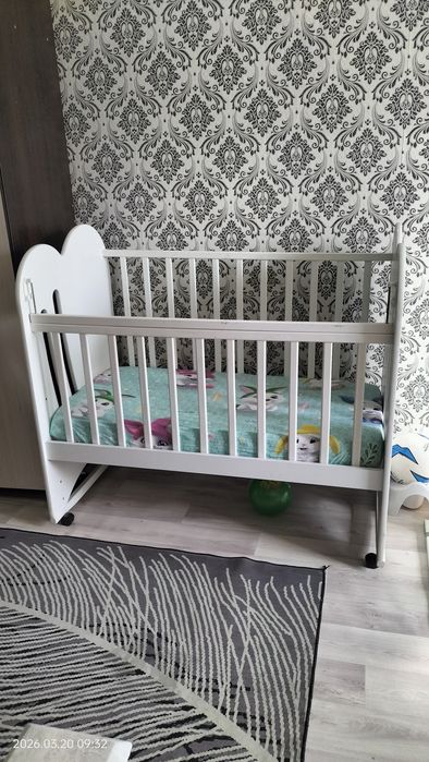 Продам детскую кроватку