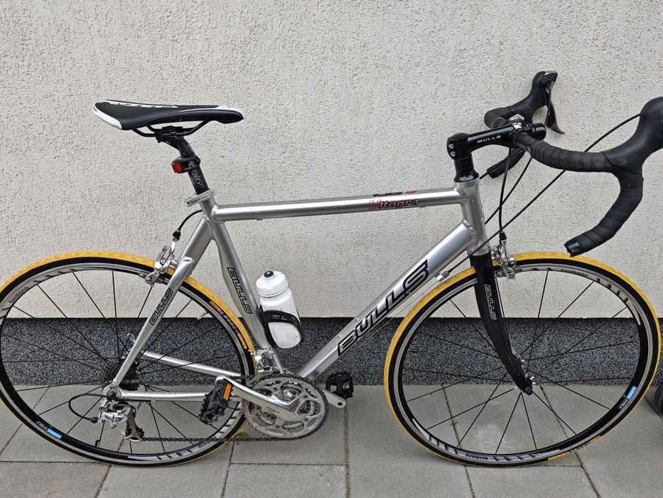 Cursiera Bulls, mărime 56 M/L, full Shimano, Ultegra, 3x10