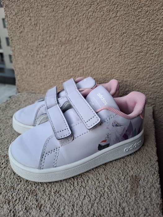 Incaltaminte adidas, marimea 23