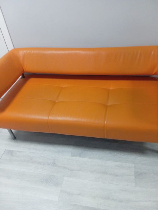 Стол и стол руководителя