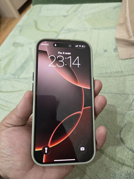 Iphone 16 pro 256 gb акб 93