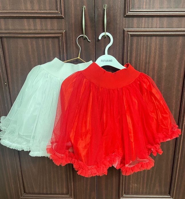 Юбки, платья на прокат