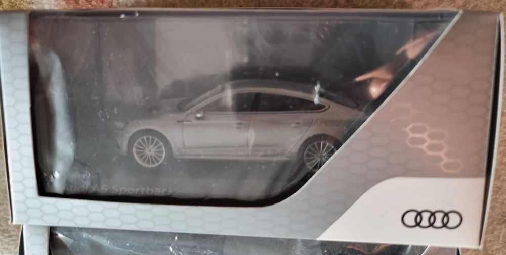Se vinde macheta audi A5,a8,q2,q5