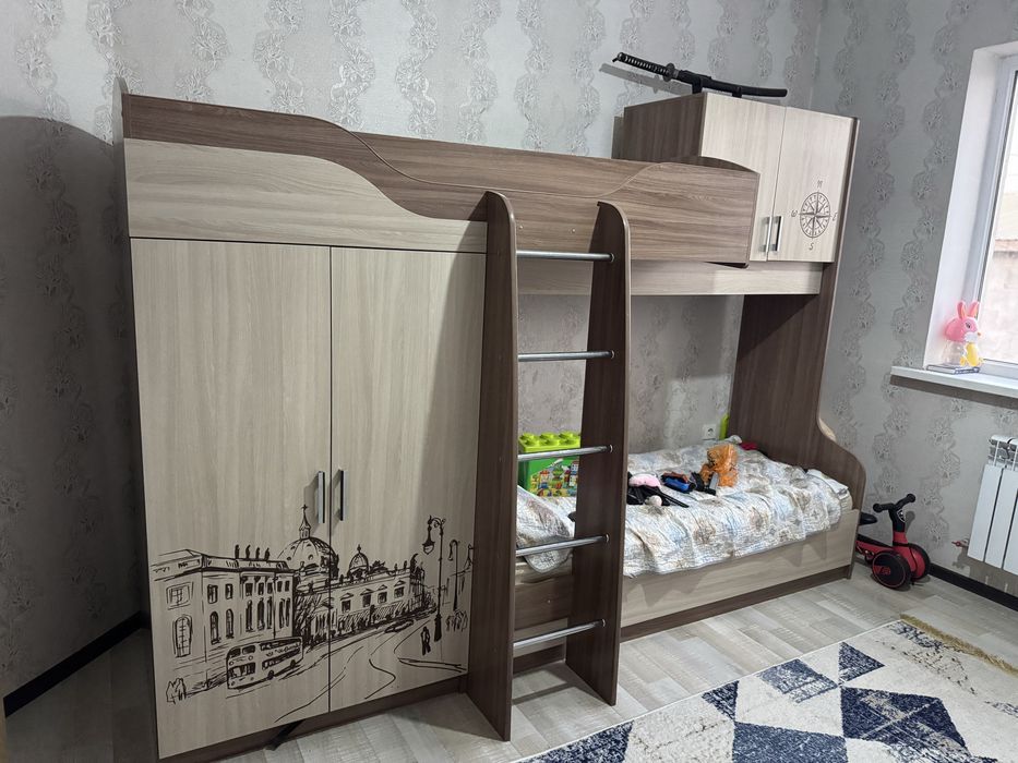 Двухярусная кровать