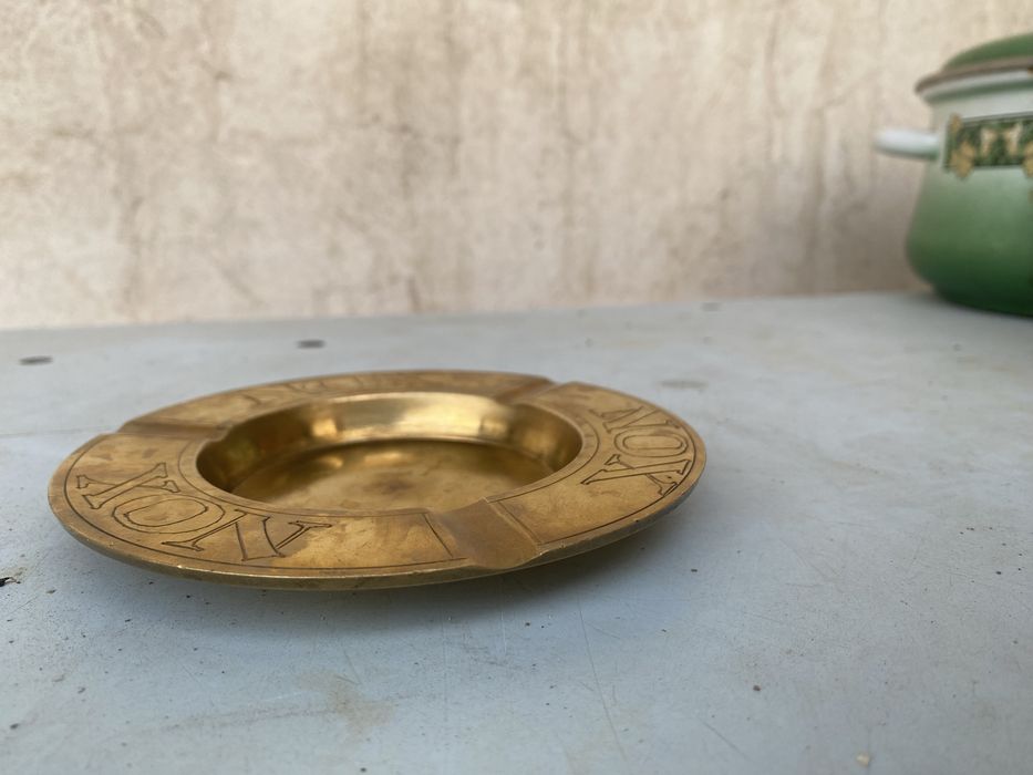 Пепельница из латуни