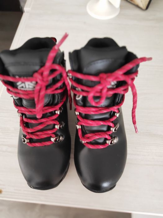 Ghete Karrimor purtate