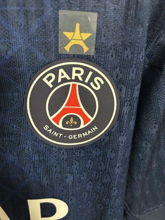 НОВ Футболен екип PSG 2025/2026 - Player Version (Размер L)