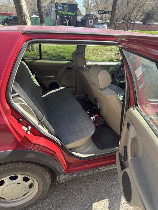 Продаю гольф 3  1.8 моно