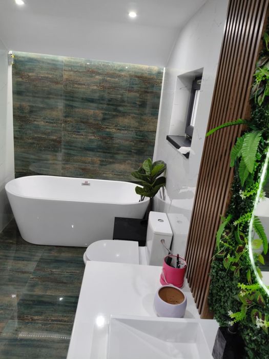 Casa de vanzare/inchiriere