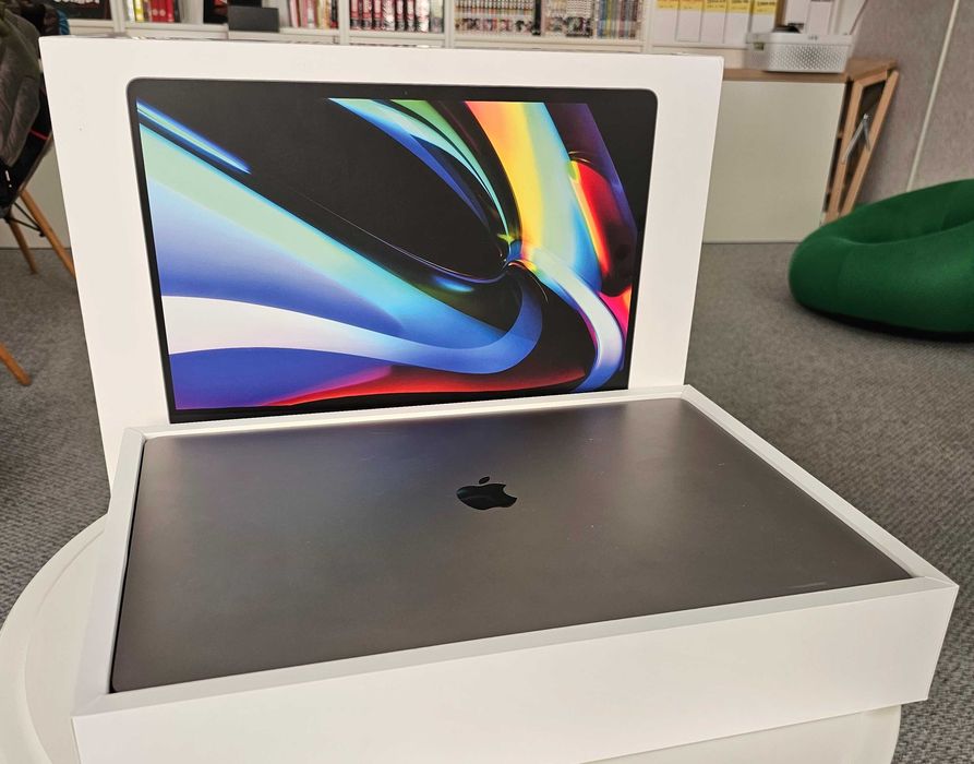 MacBookPro 16" 64Gb/2TB top spec 2019