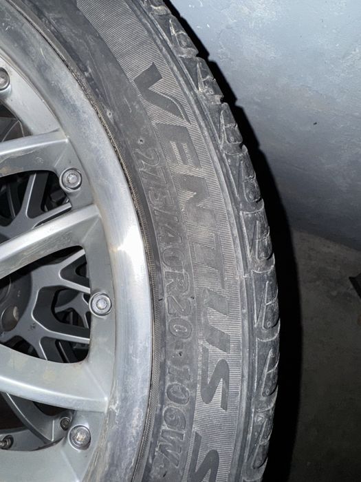 Anvelope 275 40 R20 all season vredestein