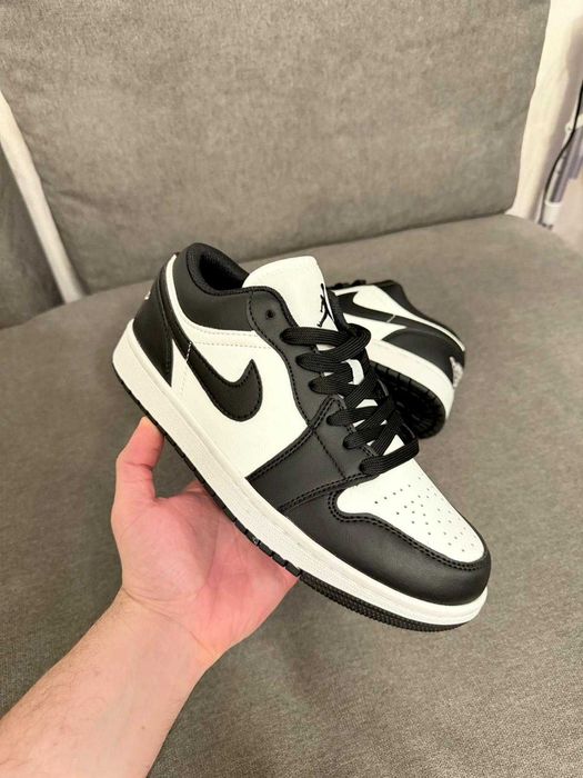 Nike Air Jordan 1 Low Panda