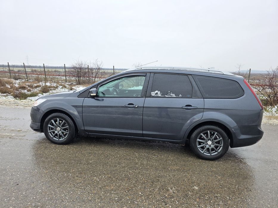 Vând Ford focus 1.6 diesel