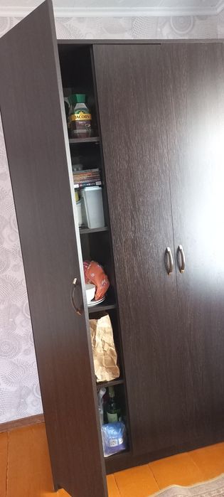 Шкаф - шифоньер распашной