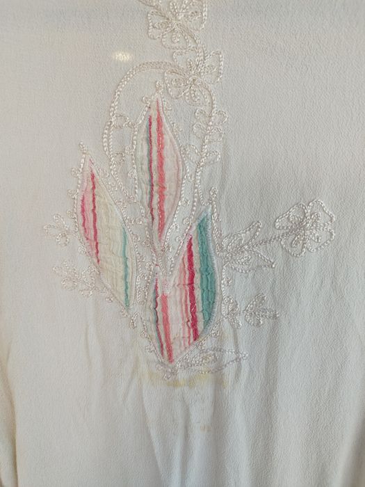 Индийски костюм в цвят шампанско , XL.