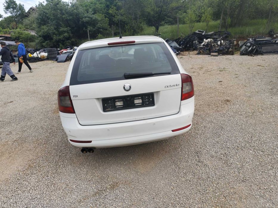 Шкода Октавия 2 фейслифт на части