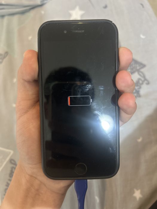 Айфон 8 64гб/100% акп