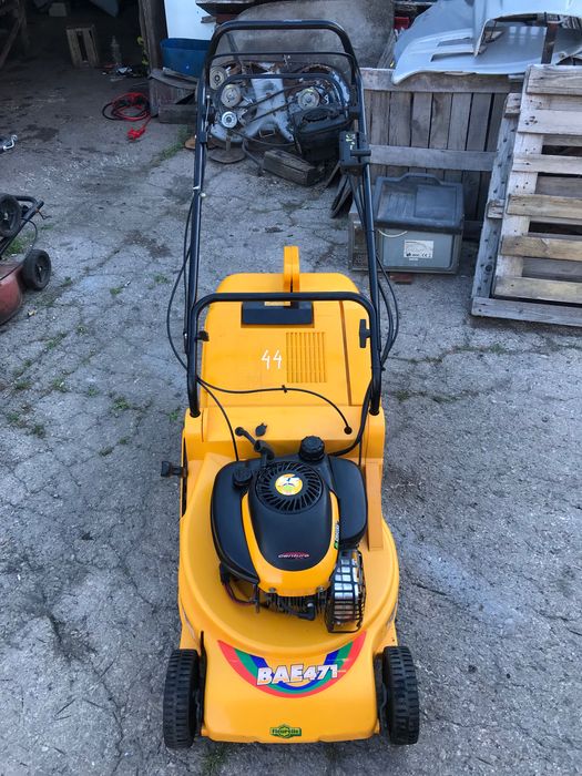 42: Самоходна моторна косачка BАЕ 471, 4.7 hp