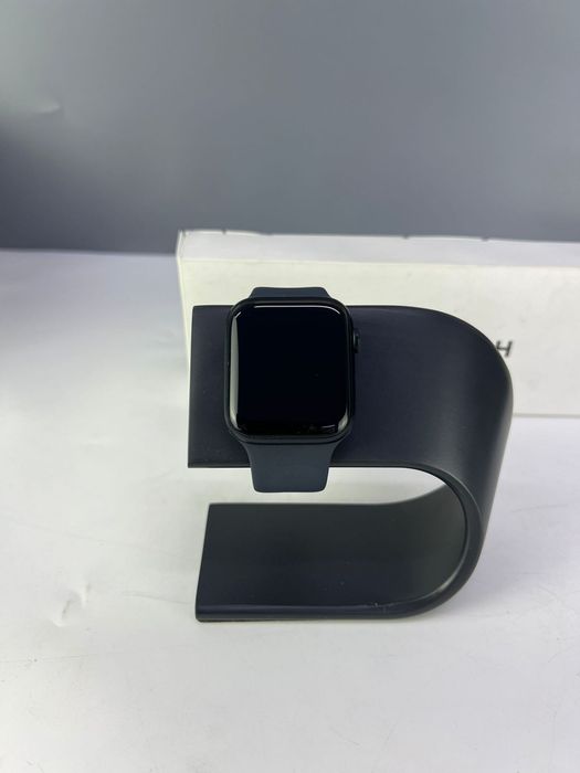 Apple Series SE 44 мм (2е поколение) 44mm 70047а873