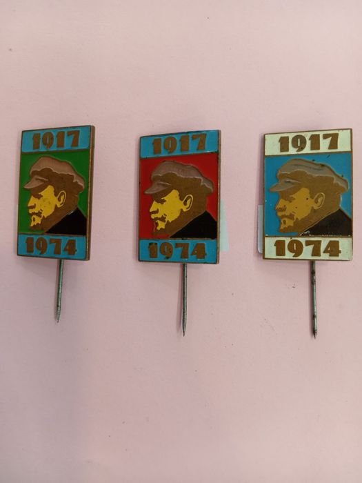 Продам значки тяжелые