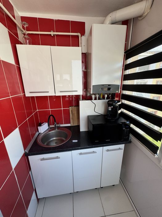Inchiriez apartament 2 camere 54mp etaj 3 str 9 Mai