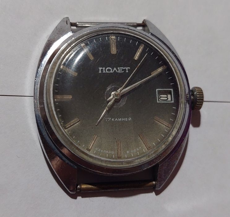 Часы всего 3 штук, Цена за все Часы.