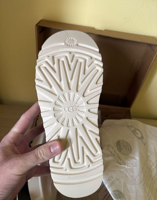 UGG Lowmel Mid Pink