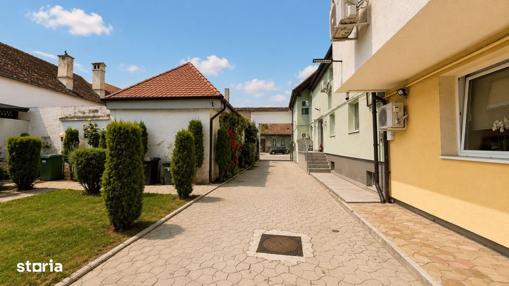 Apartament cu 3 camere in zona Centrala/ Strada Lunga