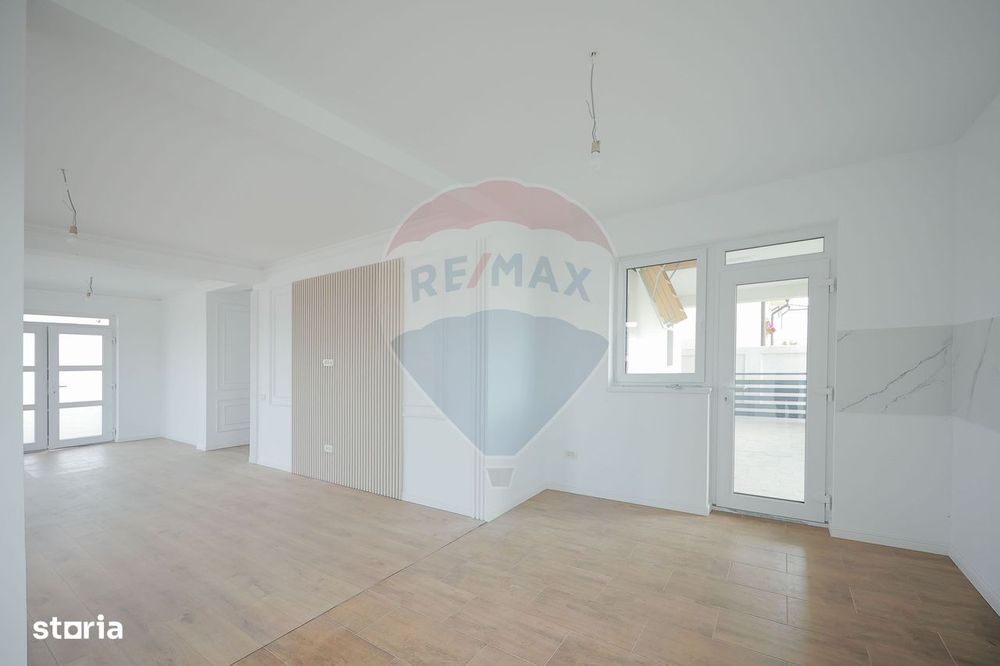 De vânzare Casă Nouă, finisată, 4 camere - Paleu