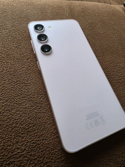 Телефон Samsung S23