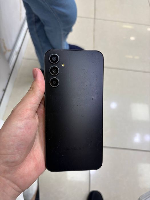 Samsung A34 5G.